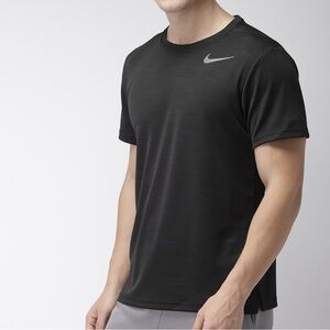 🟪Firm Price🟪 Nike Dri fit short sleeve tee